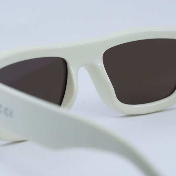 Gucci GG1134S 003 Sunglasses Ivory Rectangle Frame, Brown Lenses Gucci GG1134S 003 Sunglasses Ivory Rectangle Frame, Brown Lenses main image 4